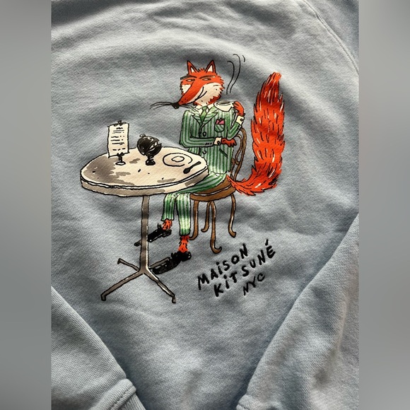 Maison Kitsuné “Fox at Café” Graphic Sweatshirt Small Light Blue 100% Cotton - Picture 2 of 7